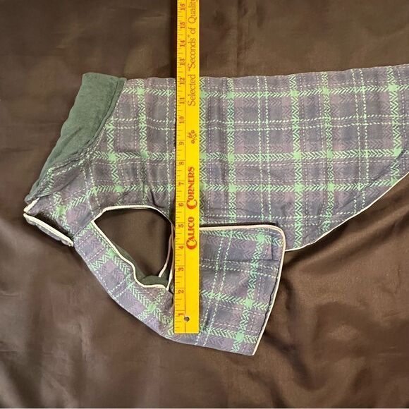 Fresco Green and Blue Plaid Reversible Quilted Dog Jacket size Medium . - Picture 8 of 9